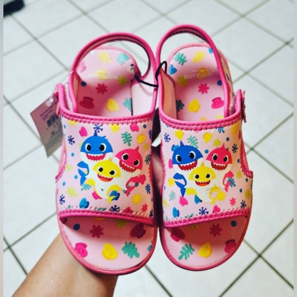 Toddler Pink Lightweight Baby Shark Sandals Size XL 11/12